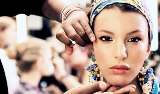 pat-mcgrath-mak-up-video-tutorial-from-the-dolce-and-gabbana-ss-2013-fashion-show-new